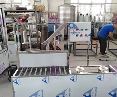 80BPH 20L গ্যালন ফিলিং মেশিন সেমি অটোমেটিক সরবরাহকারী