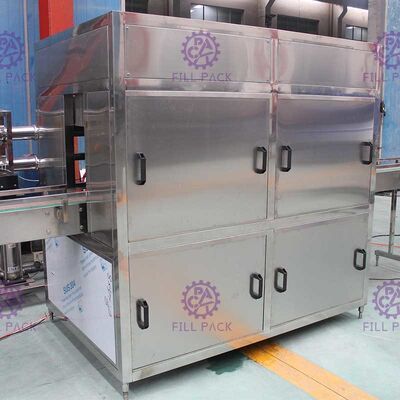 600BPH ওভারফ্লো ভালভ সহ সম্পূর্ণ স্বয়ংক্রিয় চার লাইন মনোবলক গ্যালন ফিলিং মেশিন সরবরাহকারী