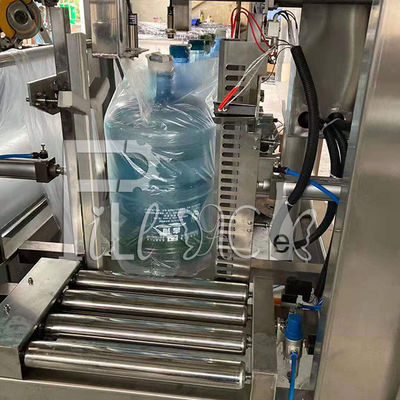2.5kw স্বয়ংক্রিয় 5 গ্যালন 2200bph পানির বোতল প্যাকিং মেশিন সরবরাহকারী